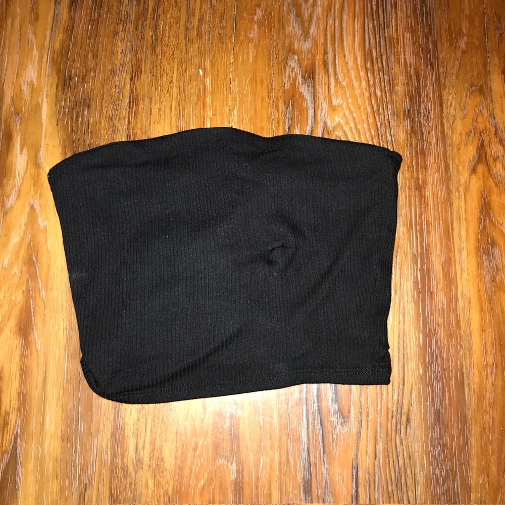 Black crop top